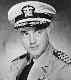 Charles Butler McVay III - 
Kapitein USS Indianapolis